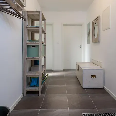 Louise Am Apartamento *